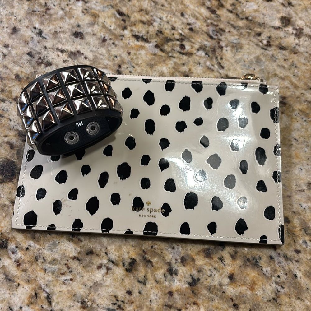 🎉 Host pick 🎉 Kate Spade ♠️ Wristlet Clutch small bag